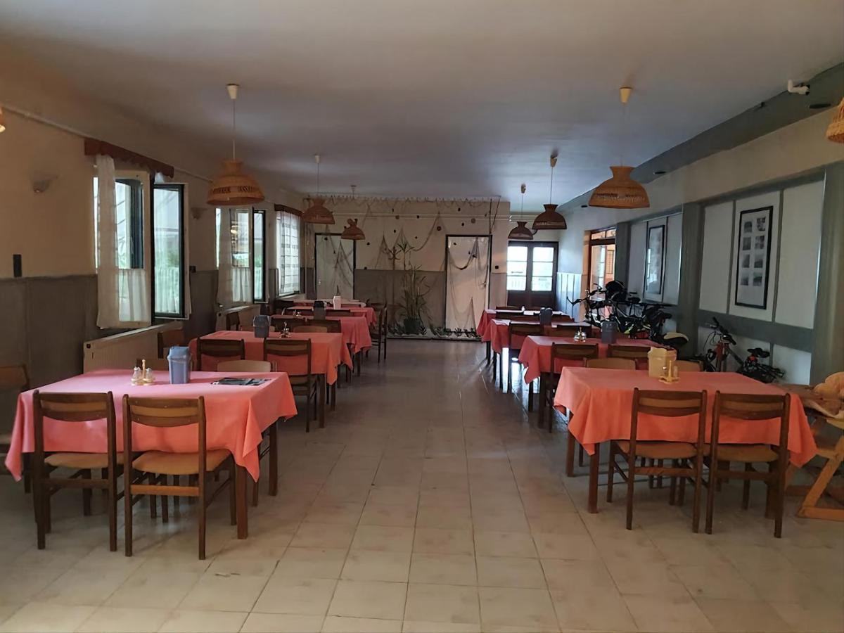 Eldoradó Fogadó és Kemping Vonyarcvashegy Exterior foto